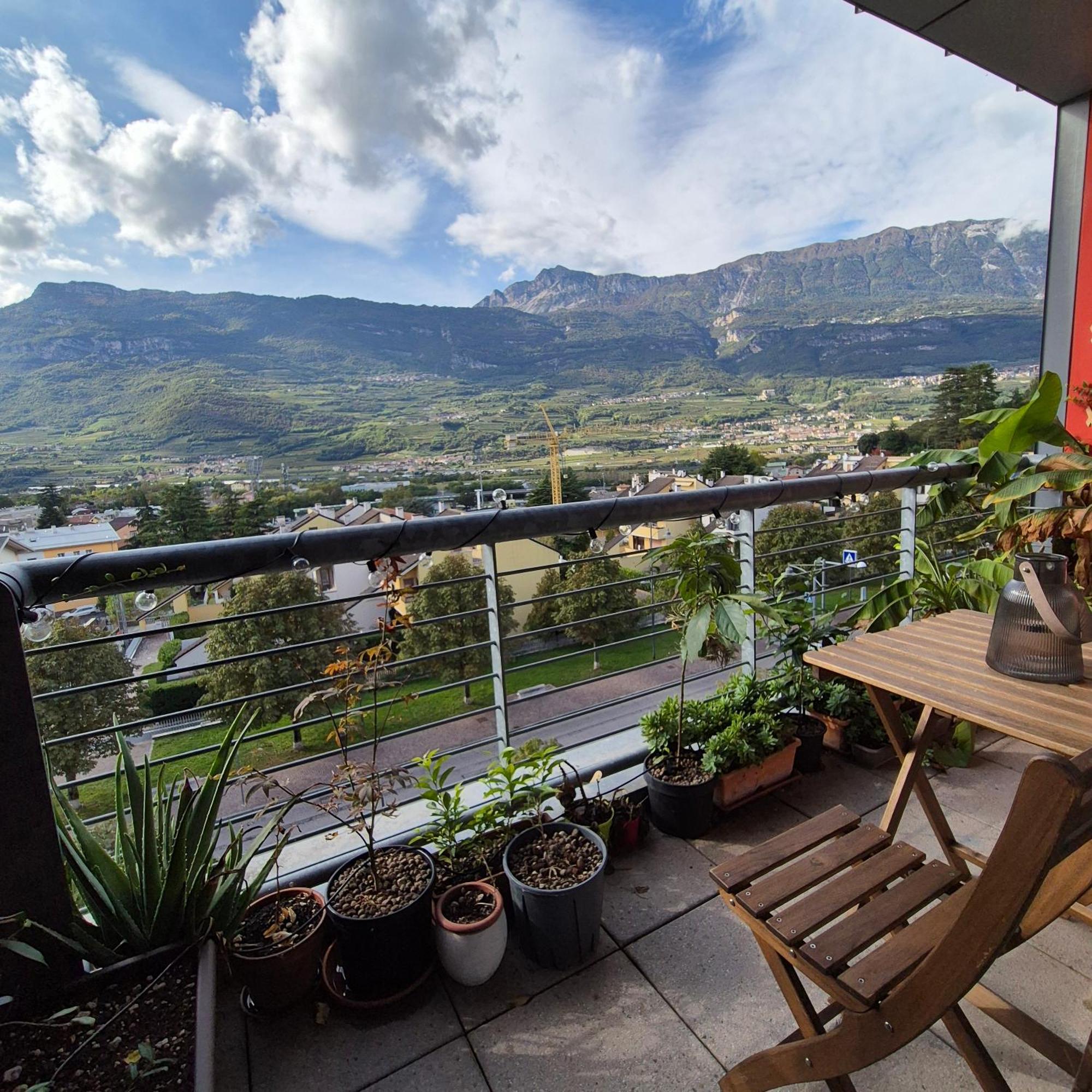 Appartamento Vista Mozzafiato Sulle Alpi Rovereto  Esterno foto